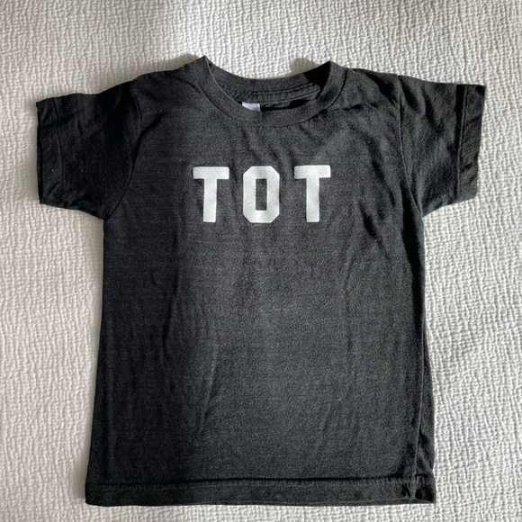 Tot tee from Tosan Knows Best - Picture 1 of 3